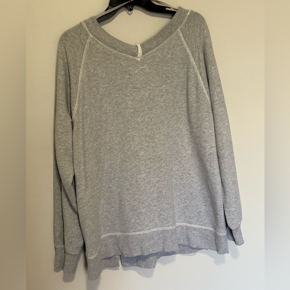 Aerie Women's Light Gray V-Neck Sweatshirt - Picture 5 of 5